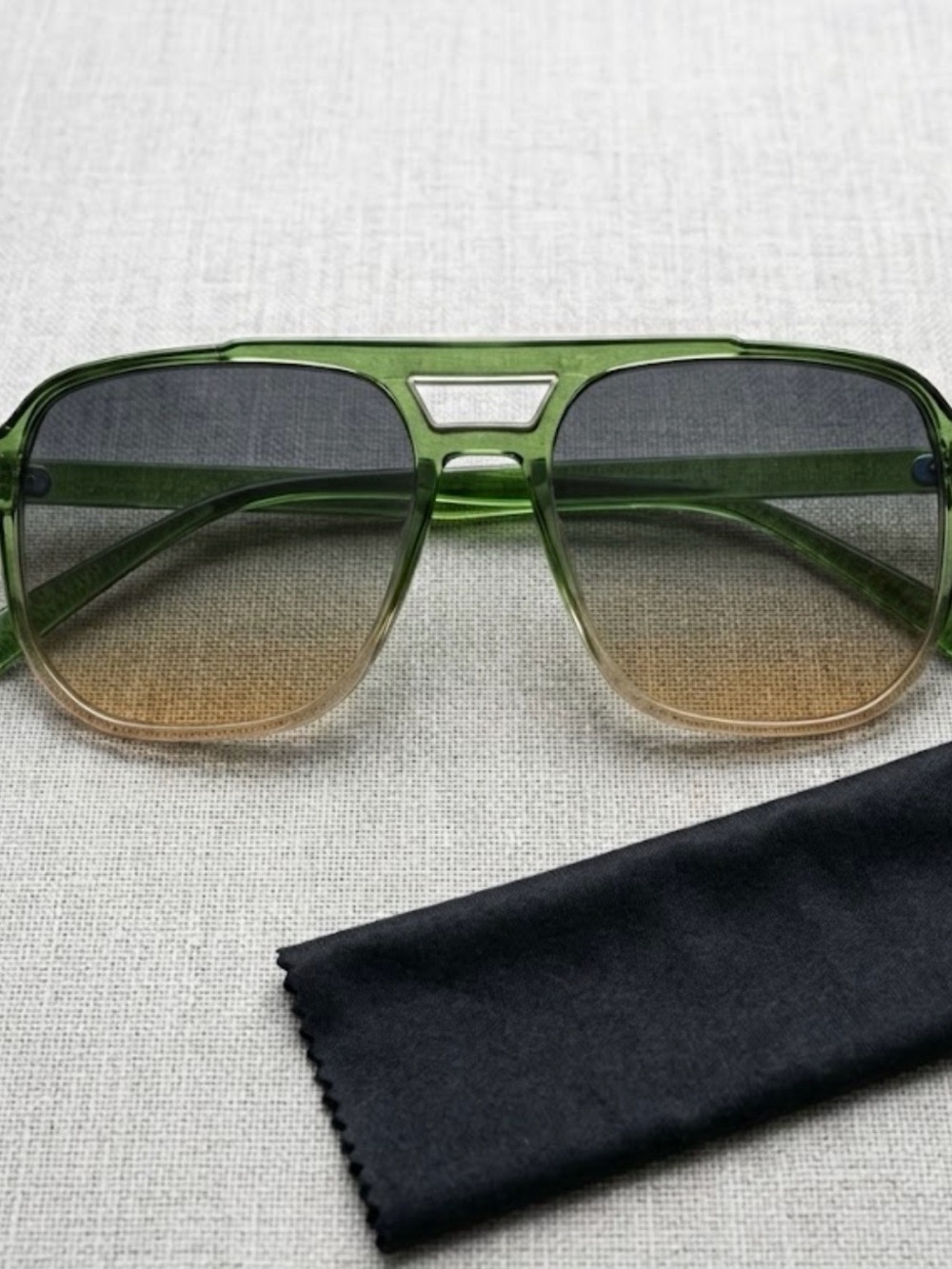 Unbranded Women's Aviator Sunglasses Like New Condition